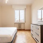 Appartement Altamura Trilocale Quartiere Bande Nere San Siro Milaan