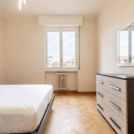 Apartament Altamura Trilocale Quartiere Bande Nere San Siro Mediolan